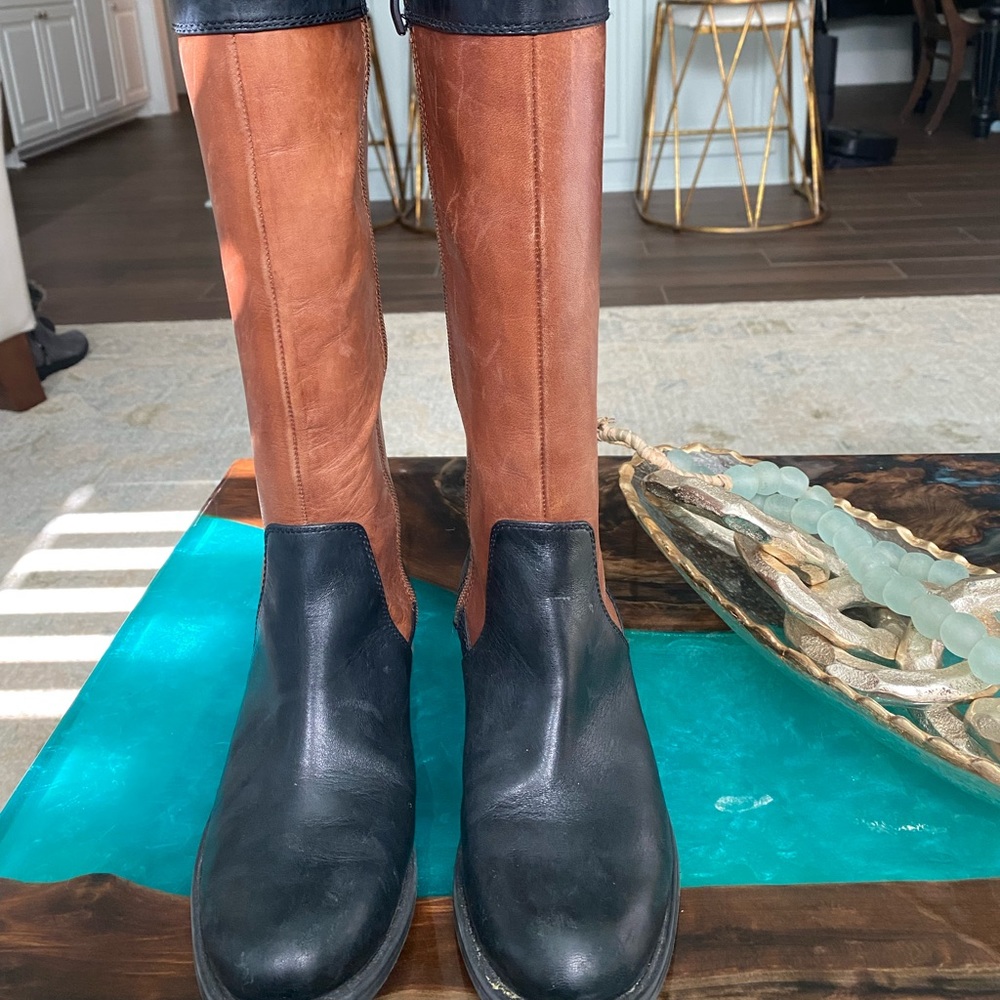 Ladies riding boots